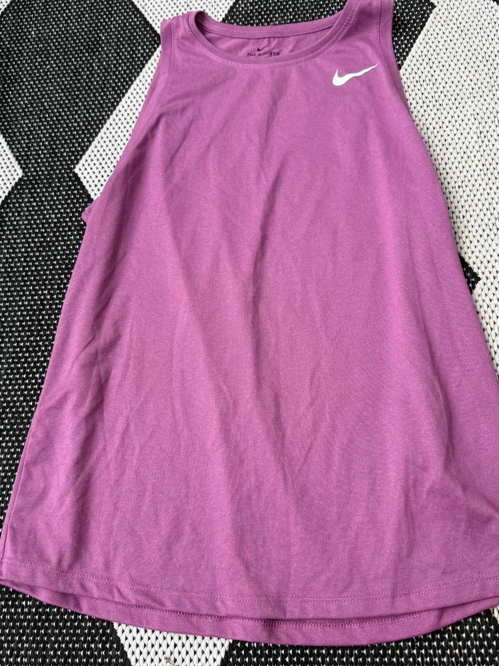 Nike Magenta Scoop Neck Athletic Tank Top